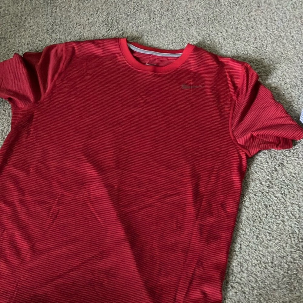 Nike Dri Fit Red Striped T-Shirt Large